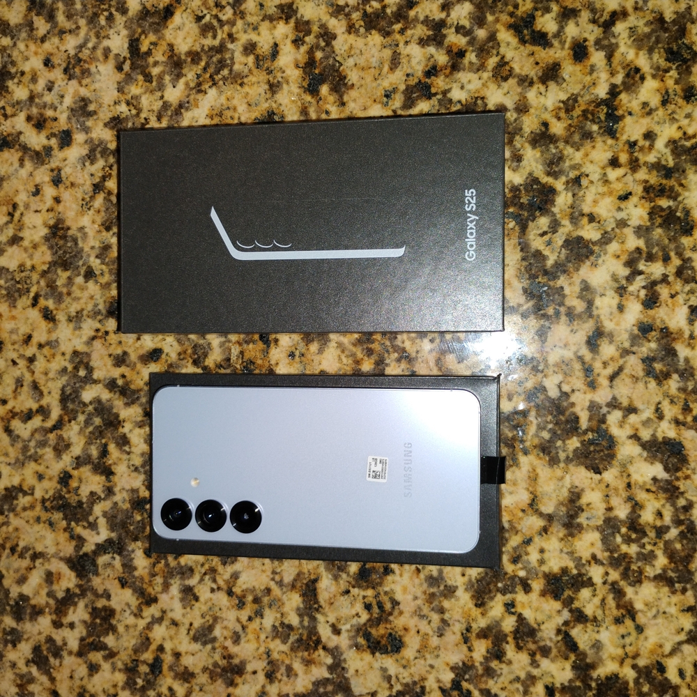 Samsung Galaxy S23 Smartphone in Silver